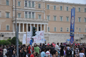 Συλλαλητήριο ΑΝΤΑΣΡΥΑ - ΜΑΡΣ - ΑΝΤΙ ΕΕ ΦΟΡΟΥΜ - ΚΙΝΗΜΑΤΩΝ 28.06.2015 - γραφεία Ε.Ε - Βουλή - Σύνταγμα