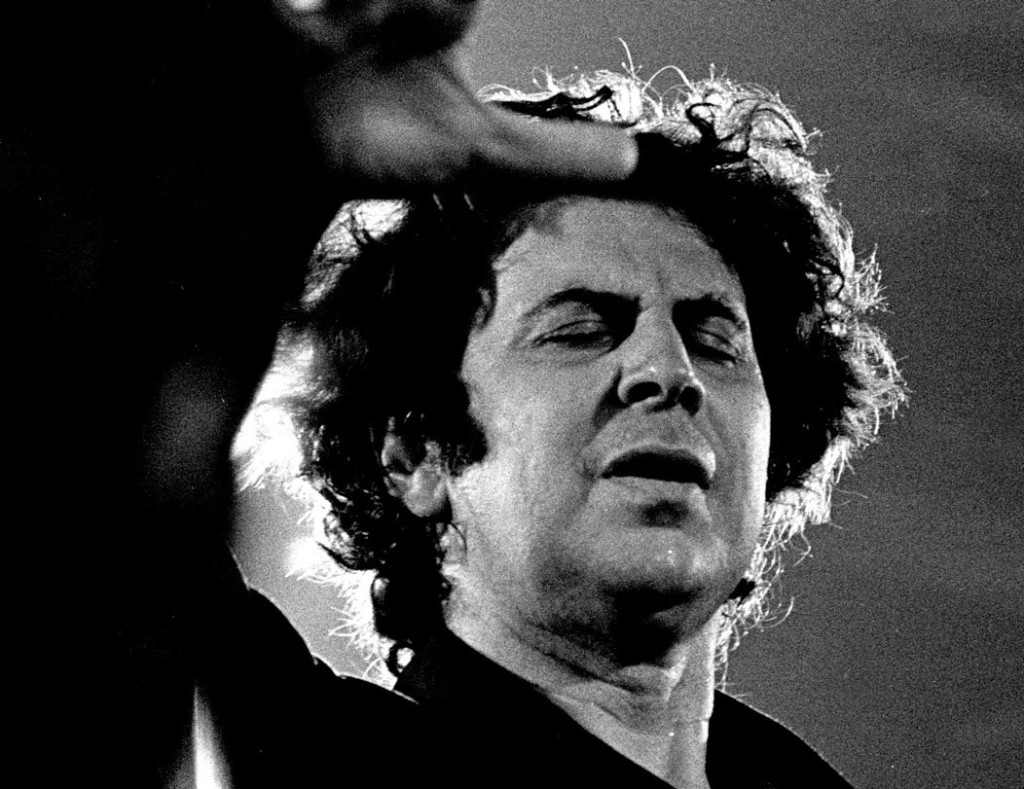 Mikis_Theodorakis1