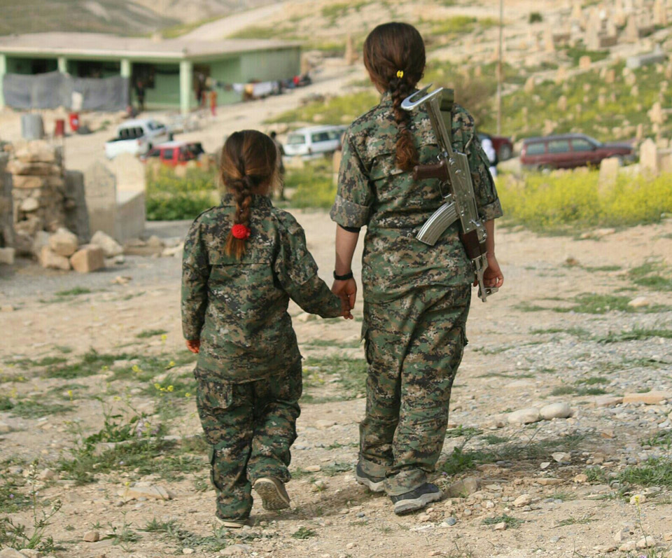 kurdish-fighter-3